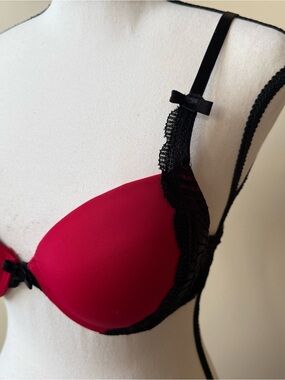 Felina - Red Lace-Trim Push-Up Bra with Black Accents - 34B